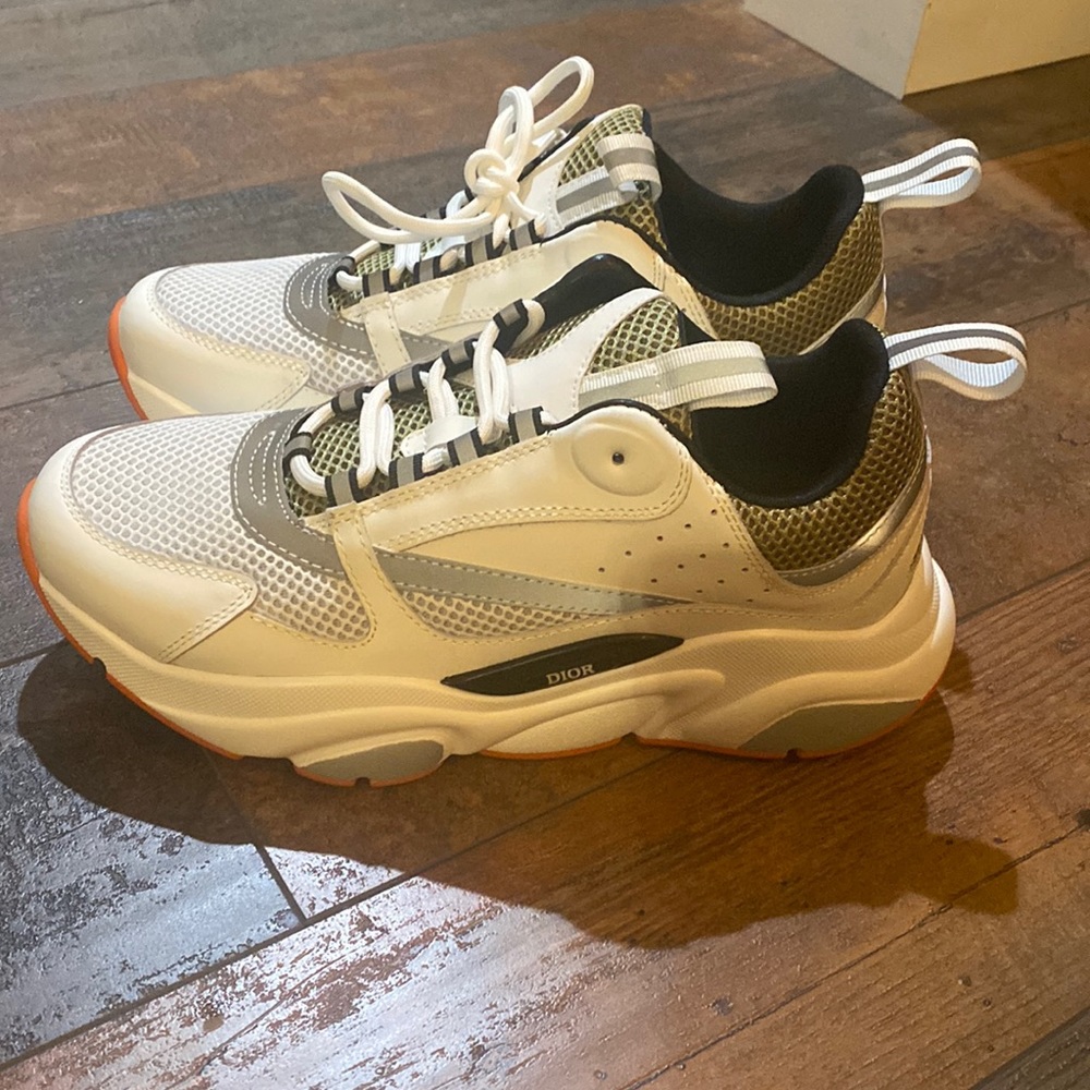 Sneakers orange with green B22 woman size